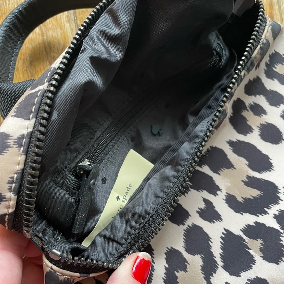 Kate spade leopard convertible crossbody mini backpack - Picture 5 of 6